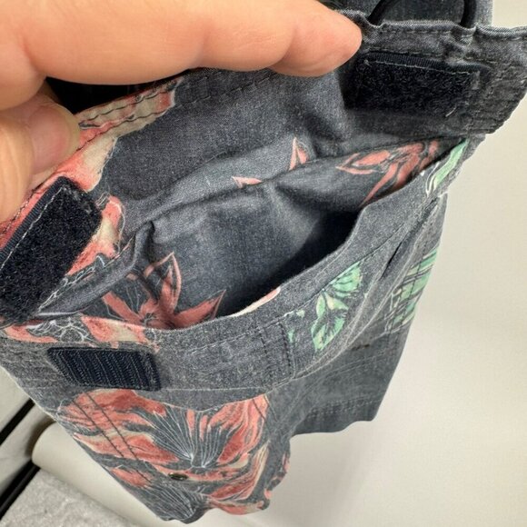 Roundtree & Yorke Mens Floral Blue Swim Trunks Size 38 Elastic Waist With Pocket - Picture 4 of 7